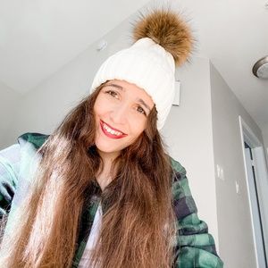 Crisp and Cozy Winter Pom Hat